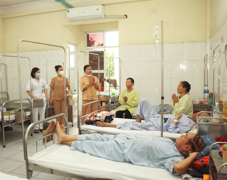 LAN TỎA YÊU THƯƠNG – KẾT NỐI CỘNG ĐỒNG – TIẾP THÊM NGHỊ LỰC CHO NGƯỜI BỆNH